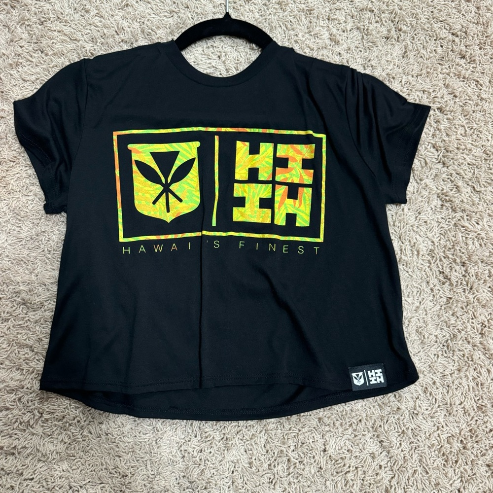Maui sport tee. MAU HAWAII